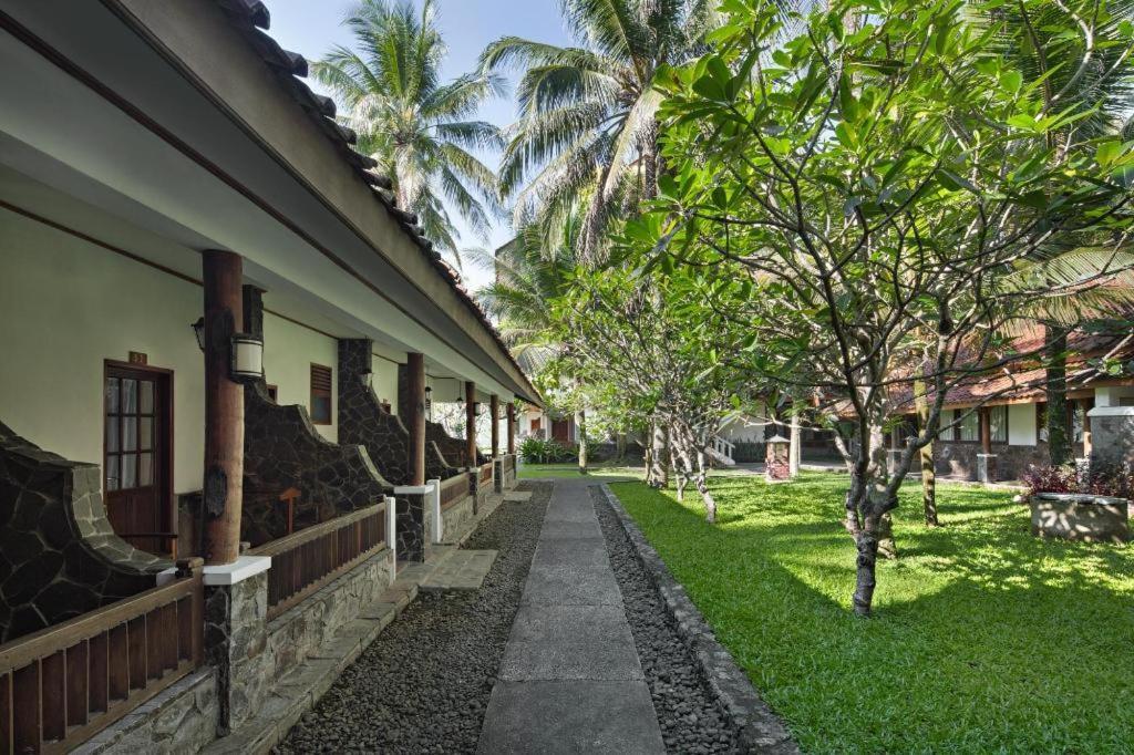 Sunrise Beach Hotel Pangandaran Exteriér fotografie
